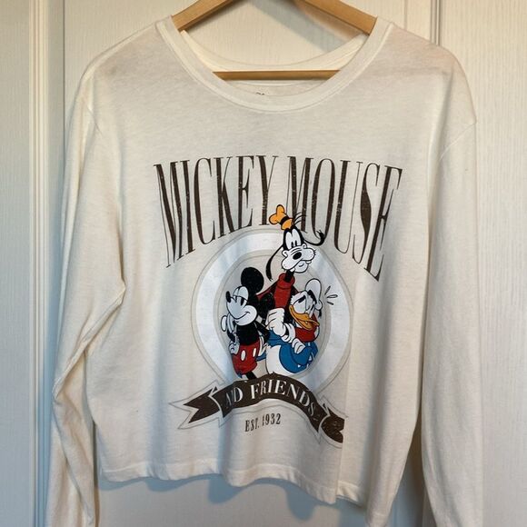 Disney Mickey Mouse, long sleeve shirt with side sleeve appliqué. Size XL - Picture 2 of 11